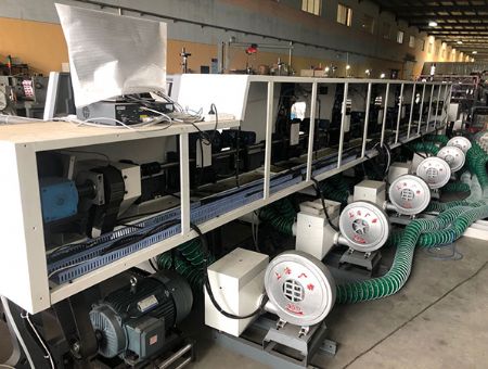 點(diǎn)擊查看詳細(xì)信息<br>標(biāo)題：柔版印刷機(jī) 閱讀次數(shù)：2037